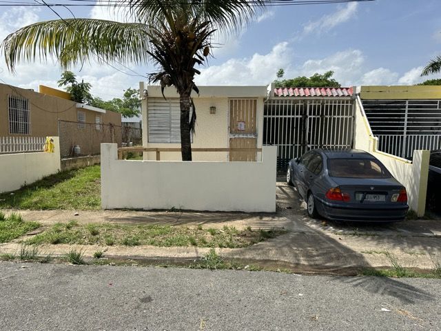 D-28 12 Street, Toa Alta, PR 00953