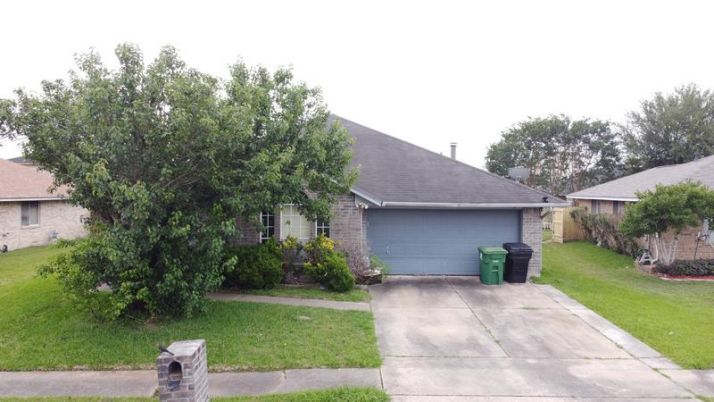 9310 BLACKHAWK CIR, Houston, TX 77075