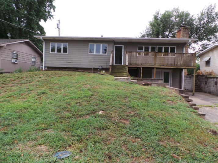1620 Jefferson Cir, Webb City, MO 64870