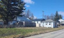 802 3RD ST Buffalo, IA 52728