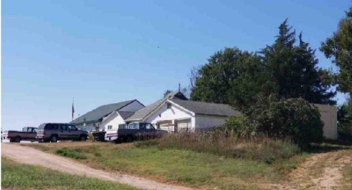 708 GENESCO ST, Wellfleet, NE 69170