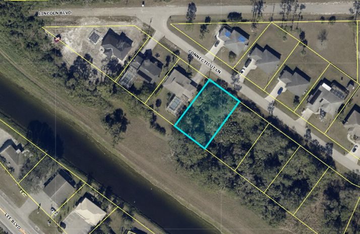 716 Connecticut Lane, Lehigh Acres, FL 33936