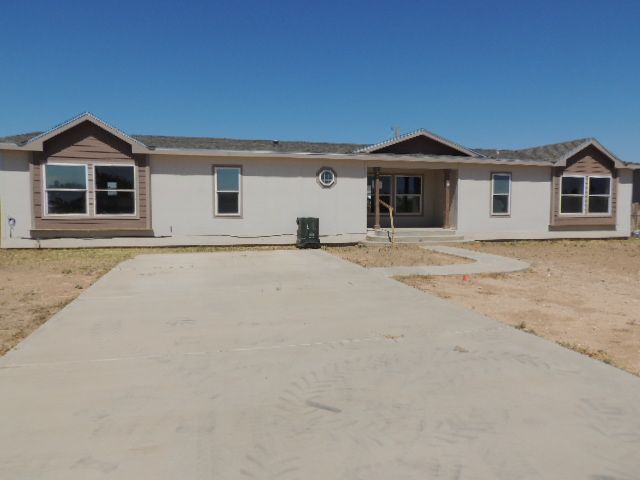 4217 Boyd Dr, Carlsbad, NM 88220