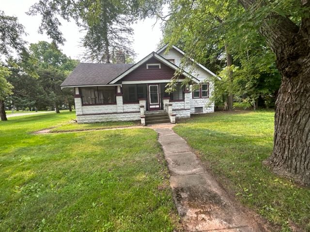 4021 N Duck Lake Rd, Highland, MI 48356