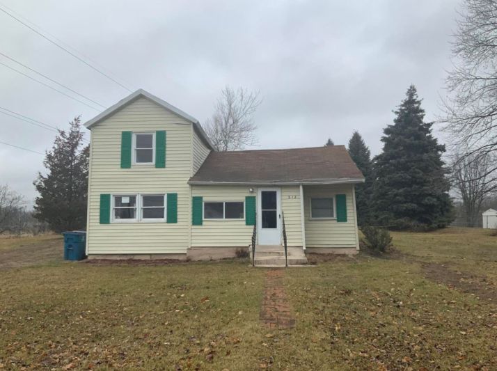 212 Pine Street, Corunna, MI 48817