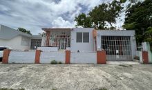 1052 12 SE St San Juan, PR 00921