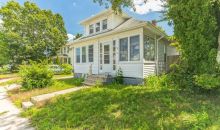 526 POST RD Warwick, RI 02888