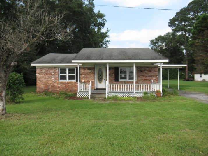 2306 W 5th St, Washington, NC 27889