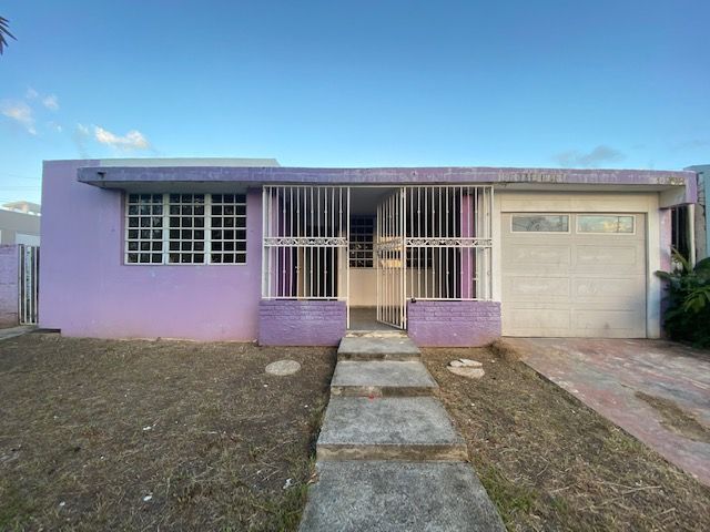 70 Ama St, Rio Grande, PR 00745