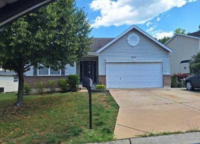 2066 SHETLAND PATH, High Ridge, MO 63049