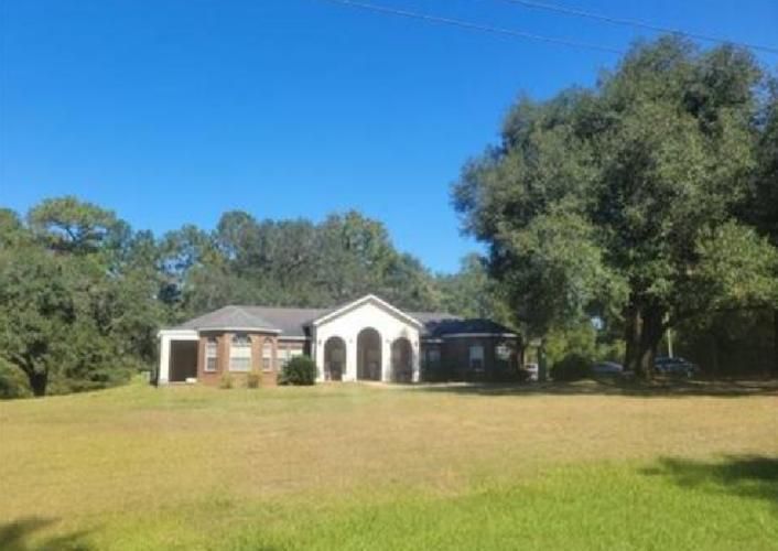 8194 ROBERTS RD, Tallahassee, FL 32309