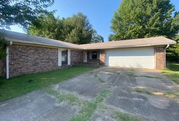 9 Devereaux Rd, Little Rock, AR 72206