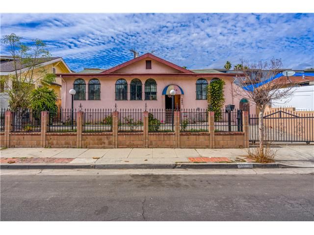 221 S Benton Way, Los Angeles, CA 90057