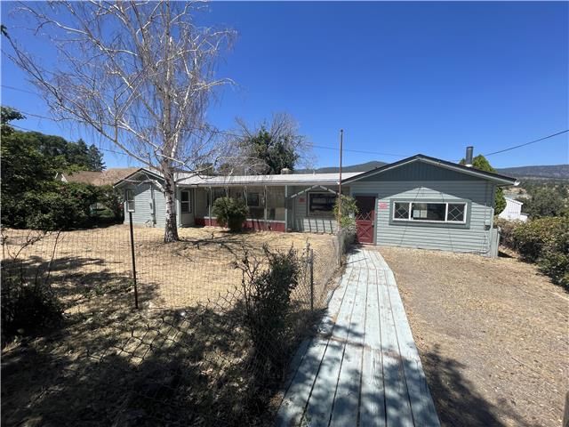 1115 Chestnut St, Susanville, CA 96130