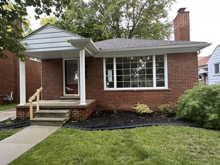 7508 Robinson Ave, Allen Park, MI 48101