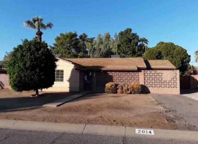 2014 N 39TH ST, Phoenix, AZ 85008