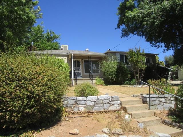 984 Hillcrest St, Angels Camp, CA 95222