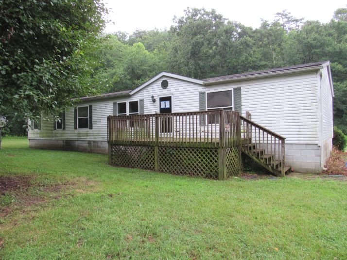 1891 Horsefly Hollow Rd, Lebanon Junction, KY 40150