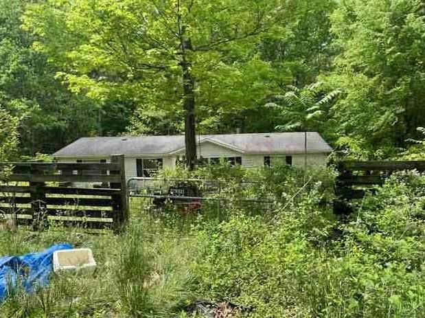 57 JOYCE CT, Scottsville, KY 42164