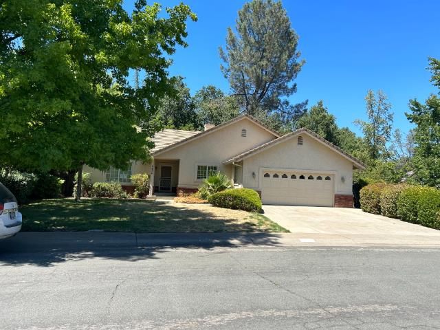 3636 Eagle Pkwy, Redding, CA 96001