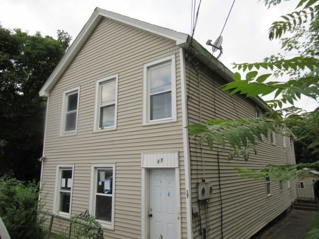 17 Glen Avenue 02, Watervliet, NY 12189