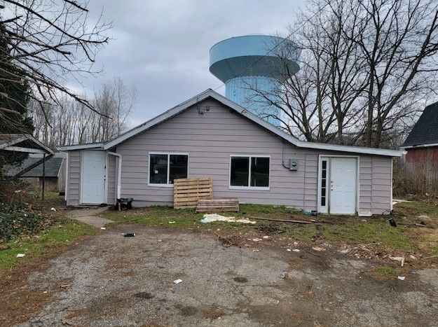 6355 Chestnut St, Painesville, OH 44077