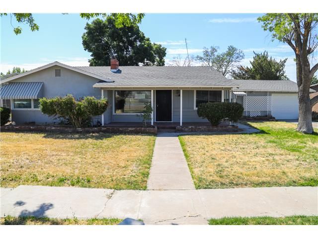 5926 School Ave, Tranquillity, CA 93668