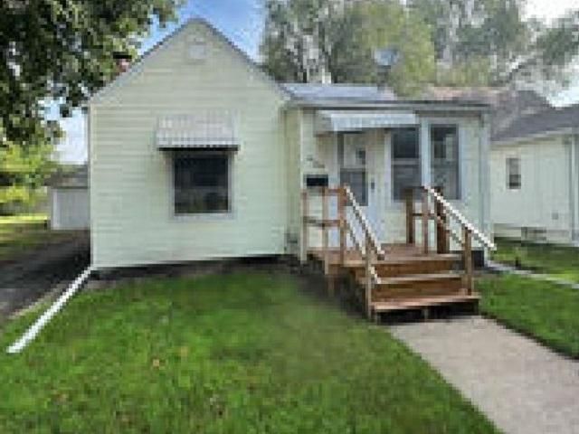 230 AVE E, Fort Dodge, IA 50501