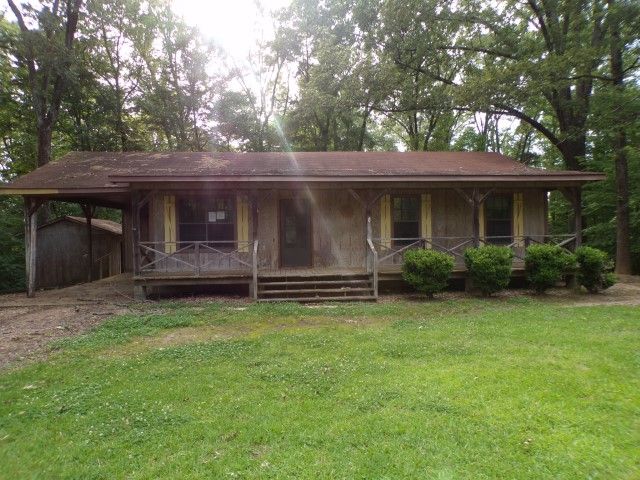 484 Joyce Ln, Vicksburg, MS 39180