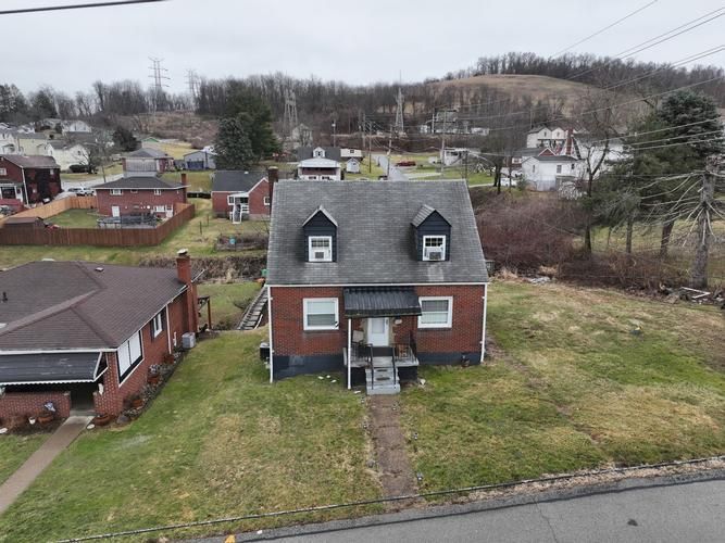 501 ELIZABETH AVE, Elizabeth, PA 15037