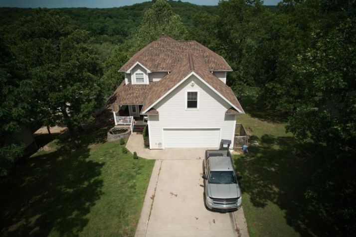 185 BUCKINGHAM DR, Camdenton, MO 65020