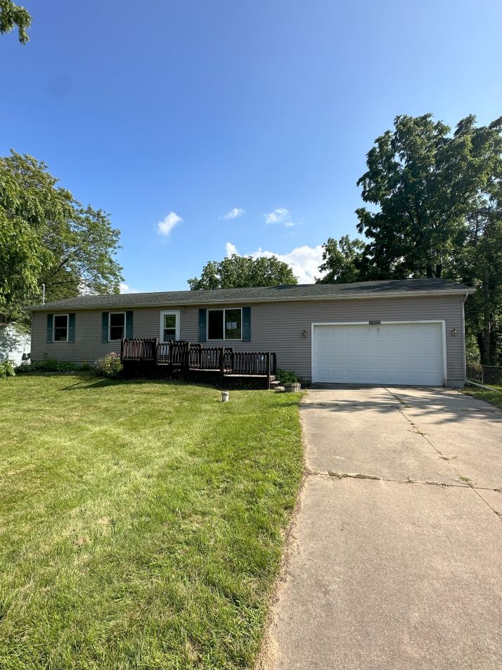 1175 W Wieland Rd, Lansing, MI 48906