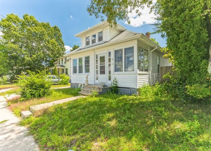 526 POST RD, Warwick, RI 02888