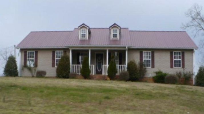 968 POOR HOUSE RD, Lexington, TN 38351