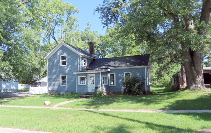 543 E Thorn St, Hastings, MI 49058