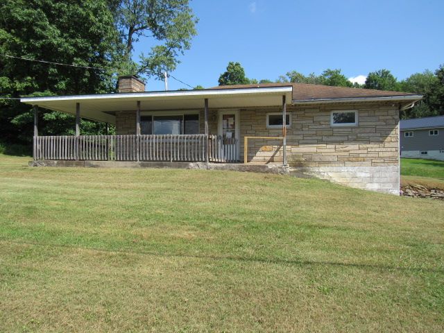 371 Lower Newtown R, Johnstown, PA 15904