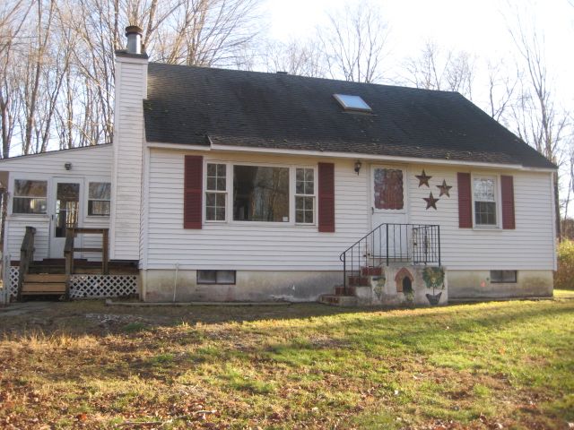 307 W Main St, Amston, CT 06231