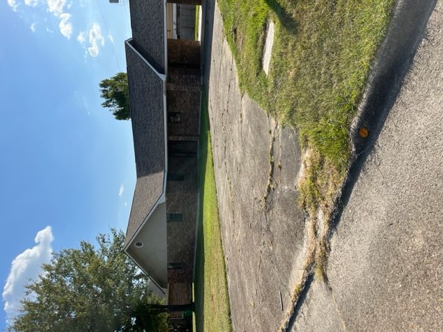 39 Eveland Ave, Sulphur, LA 70663