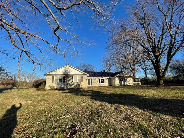 1324 Gap Rd, Altamont, TN 37301