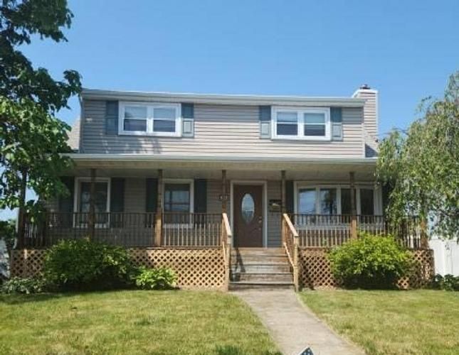 74 MIRAMAR BLVD, Lindenhurst, NY 11757