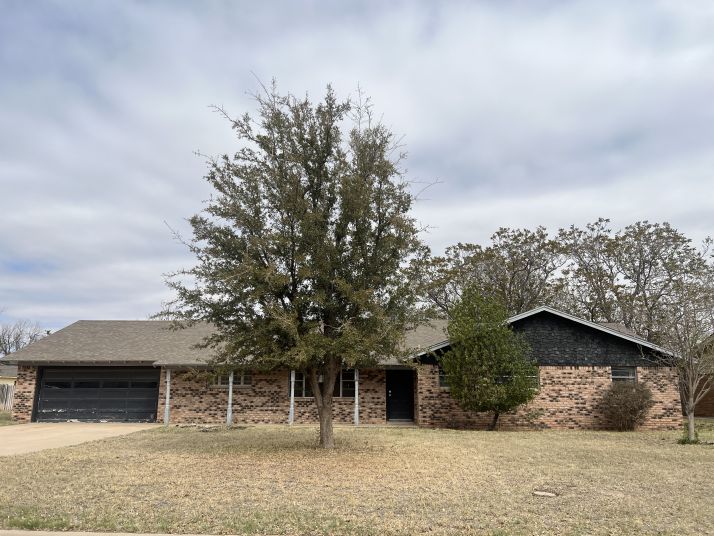 1208 Stanolind Ave, Midland, TX 79705