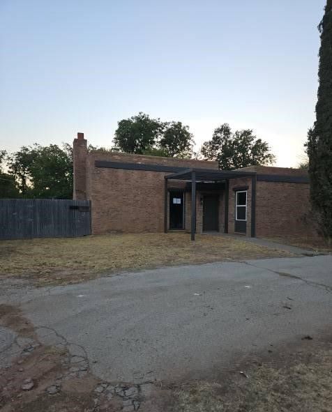 1811 N Garfield St, Midland, TX 79705
