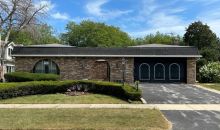 2647 Salceda Dr Northbrook, IL 60062