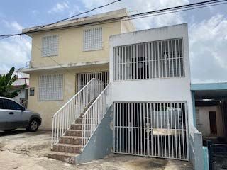 J-4 8 Street, Bayamon, PR 00961