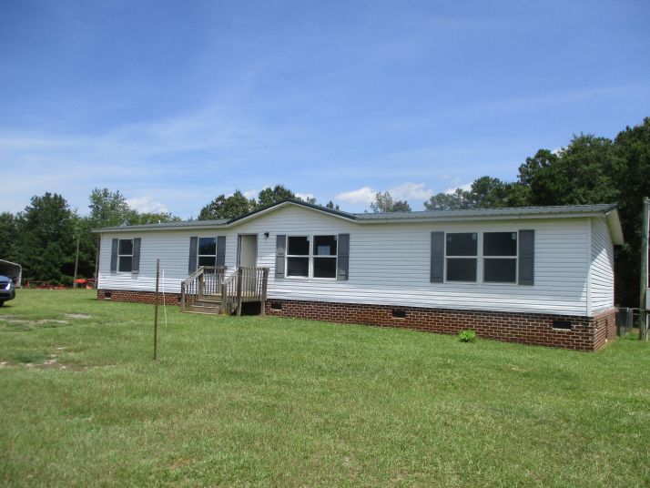 862 Hwy 702, Chappells, SC 29037