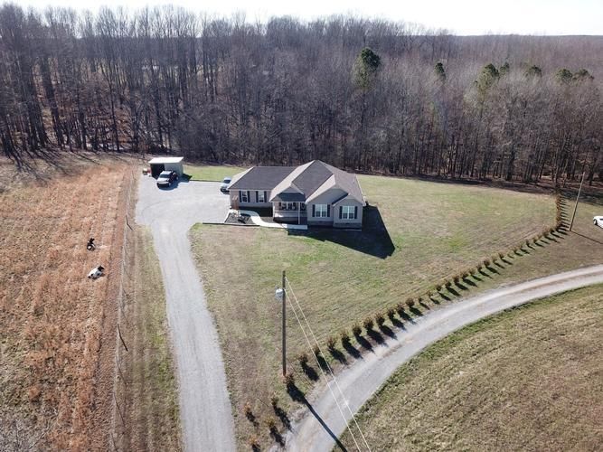 302 A Shady Grove Rd, Flintville, TN 37335