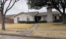 2909 GAYLE DR Garland, TX 75044