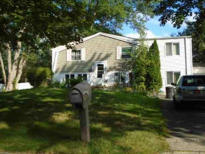 35 IVY LEAGUE LN, Stony Brook, NY 11790