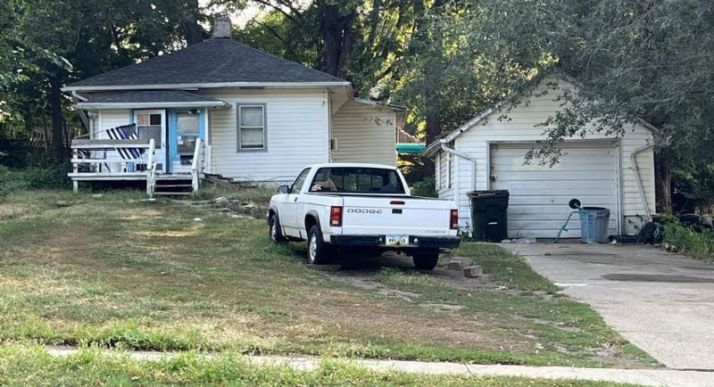 2032 S PATTERSON ST, Sioux City, IA 51106