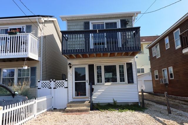 130 Porter Ave, Seaside Heights, NJ 08751